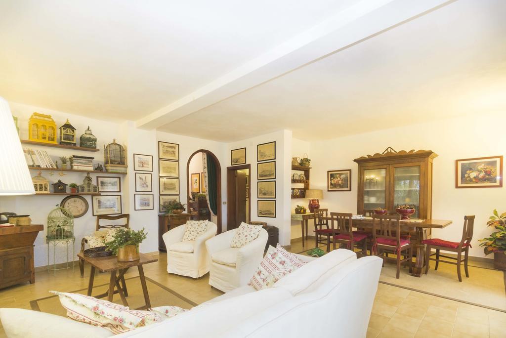 Villa Monserrato - Goelba Porto Azzurro Phòng bức ảnh