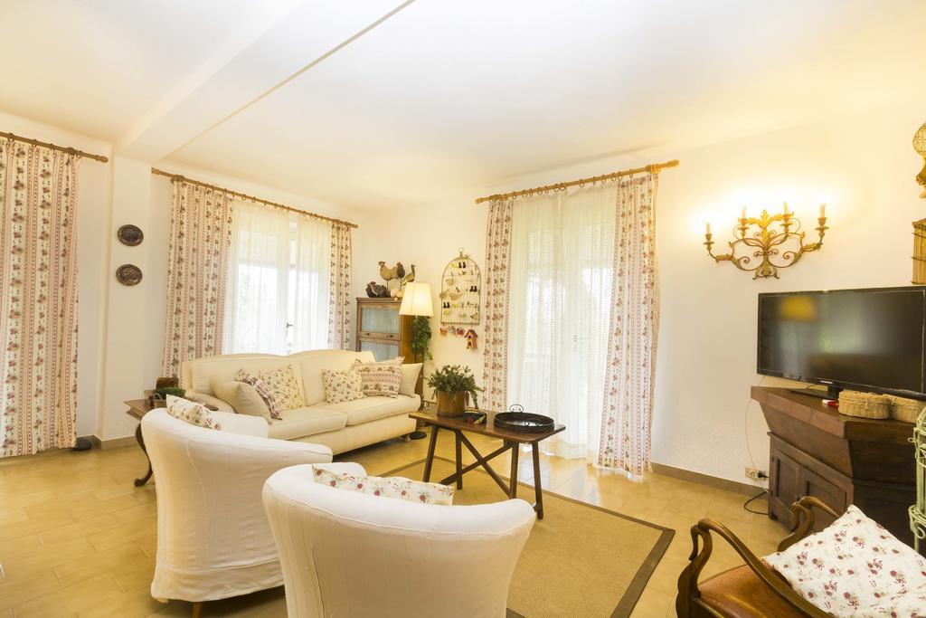 Villa Monserrato - Goelba Porto Azzurro Phòng bức ảnh